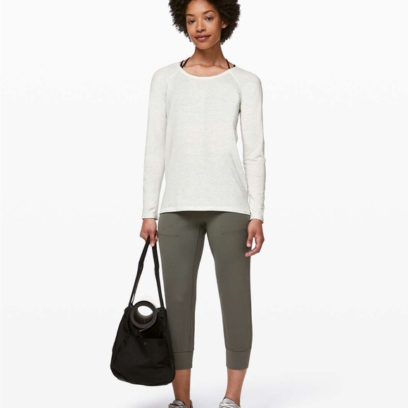 Lululemon Emerald Long Sleeve - Picture 8 of 8